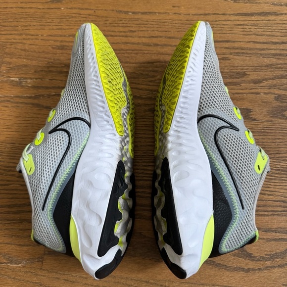 Nike Renew Run 'Grey Fog Volt' Men’s Running Shoes Size 11.5 - Picture 9 of 16